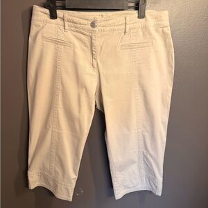 Women's Cream Capris
